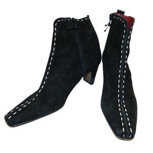 Donald J Pliner Black Suede Ankle Boots Contrast White Stitching Size 7.5 M